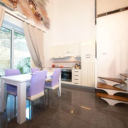 Pensionat Palazzo Leo And 4*