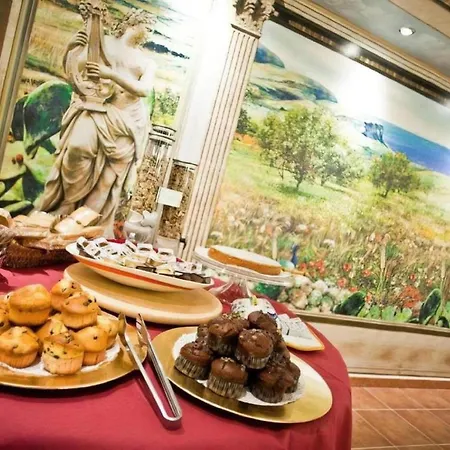 Palazzo Leo And Pensionat 4*