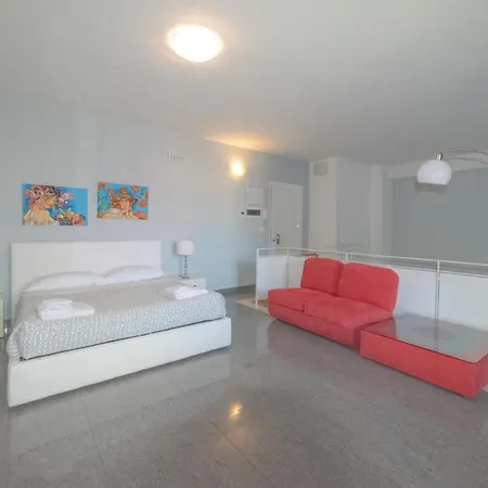 Palazzo Leo And Guest house *